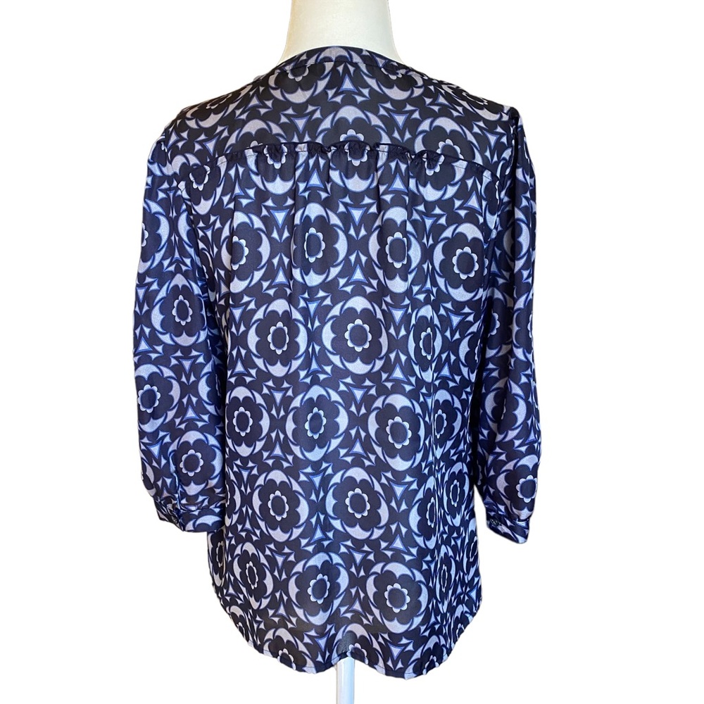 Banana Republic Navy Patterned Button Up Blouse Small - Picture 3 of 12